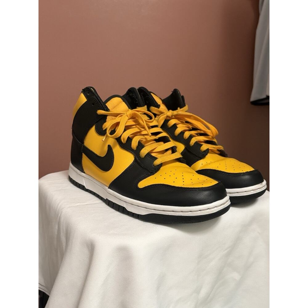 Nike Dunk High Retro Reverse Goldenrod Size 10.5